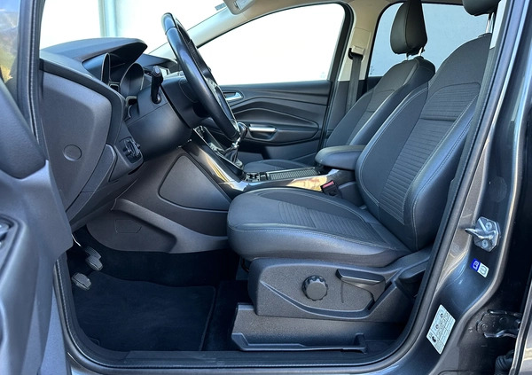 Ford Kuga cena 69999 przebieg: 91000, rok produkcji 2017 z Sośnicowice małe 667